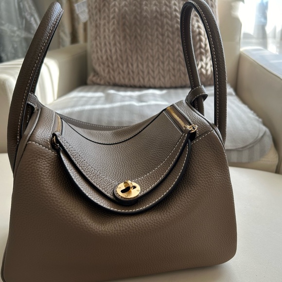 Togo leather bag. - Picture 6 of 8